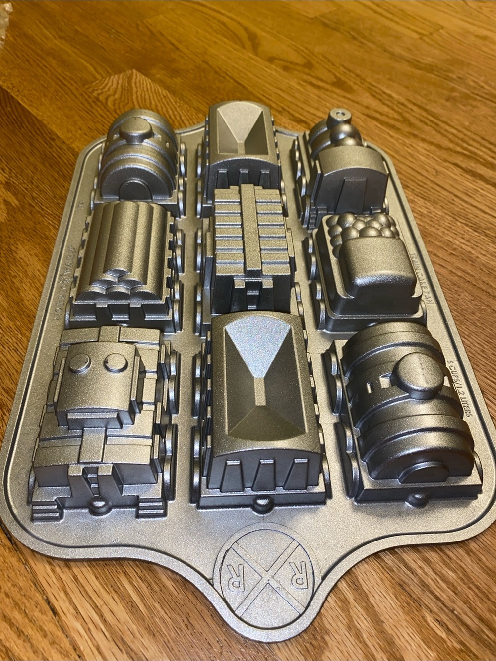 NORDIC WARE Train Cake Pan / Baking Form / 5 Cups